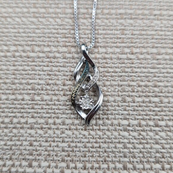 18 Inch Sterling Silver Small Diamonds Simple Pendant Necklace A6272 - Picture 4 of 8